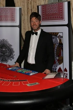 Hire a casino croupier professional casino dealers